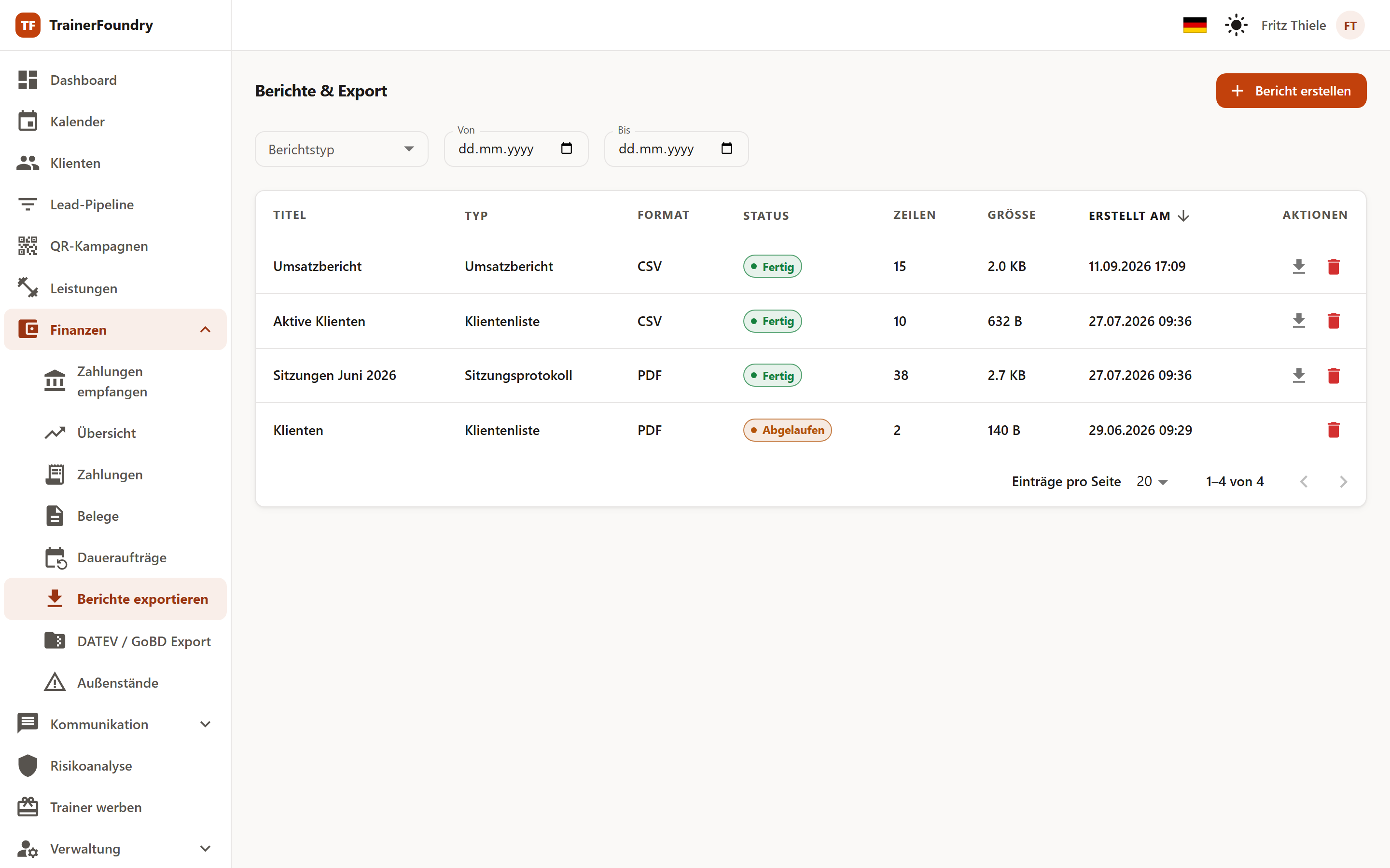 Die Berichtsliste mit den Filtern für Berichtstyp und Zeitraum sowie der Tabelle aus Titel, Typ, Format, Status, Zeilen, Größe und Erstellungsdatum.